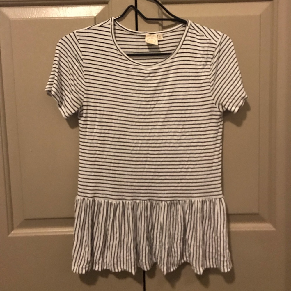 Lightweight peplum tee